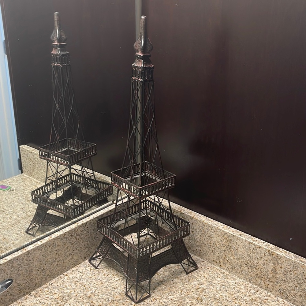 Eiffel Tower decor Paris